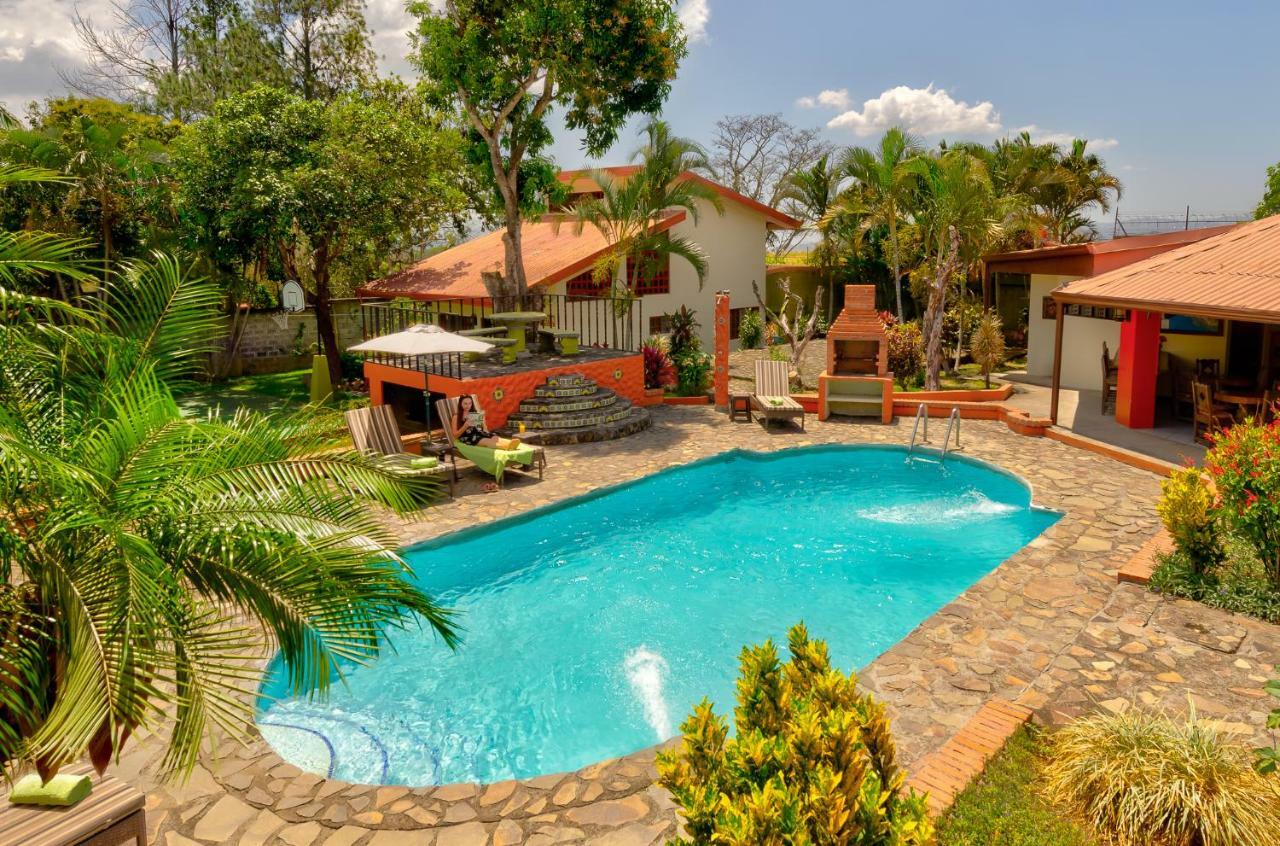 Dushi Vida Country Inn Alajuela Exterior foto